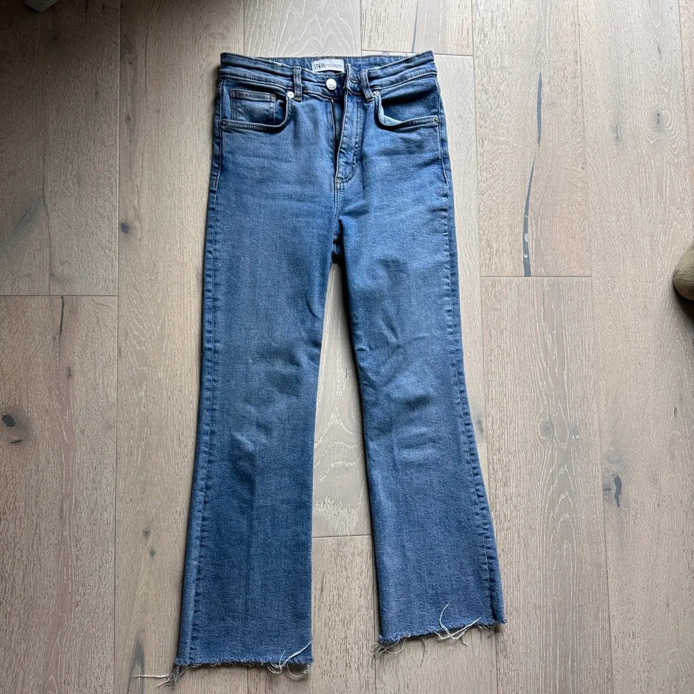 Zara flair jeans - Picture 1 of 4